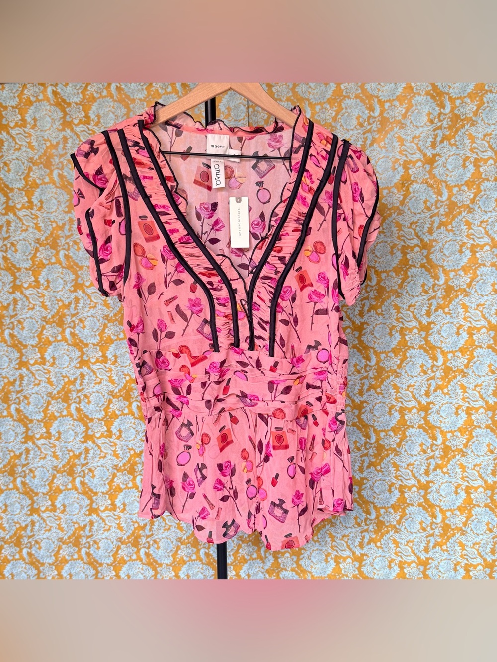 NWT - Maeve V Neck Puff Sleeve Printed Blouse Size M - Picture 4 of 10